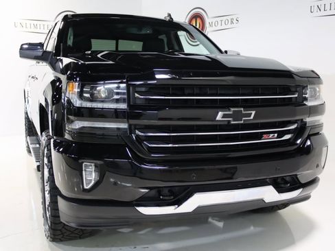 Used 2018 Chevrolet Silverado 1500 LTZ Z71 w/ LTZ Plus Package image 31