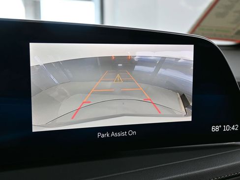 Used 2024 Cadillac XT4 Premium Luxury image 25