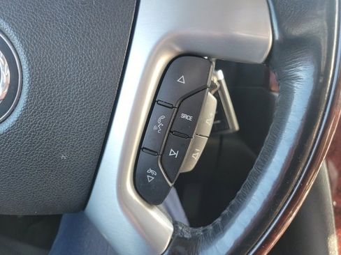 Used 2013 Cadillac Escalade Luxury image 18