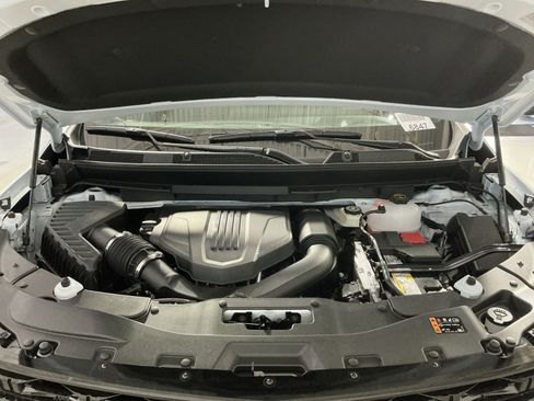 New 2026 Chevrolet Traverse RS w/ LPO, Floor Liner Package FWD image 28