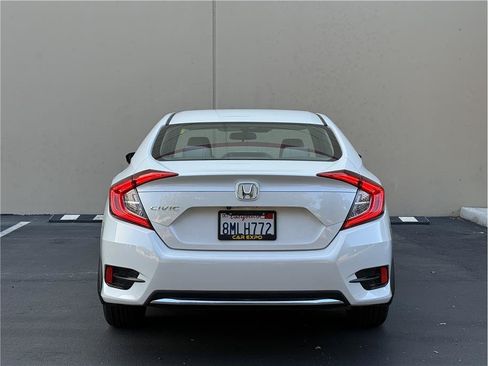 Used 2019 Honda Civic LX image 6