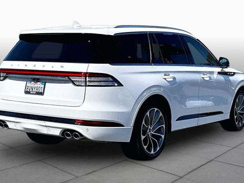 Used 2021 Lincoln Aviator Grand Touring w/ Equipment Group 302A AWD/4WD image 11