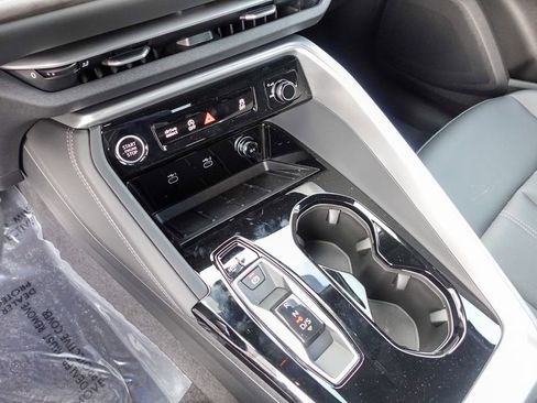 New 2025 Audi Q5 2.0T Premium image 20