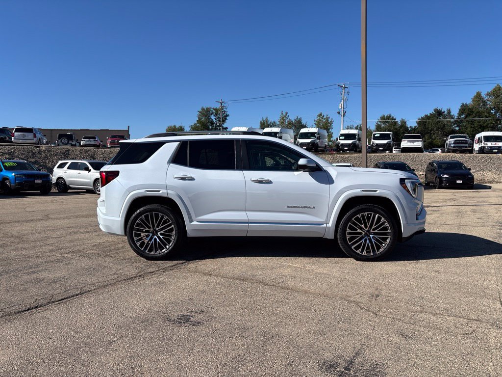 Used 2026 GMC Terrain Denali AWD/4WD image 6
