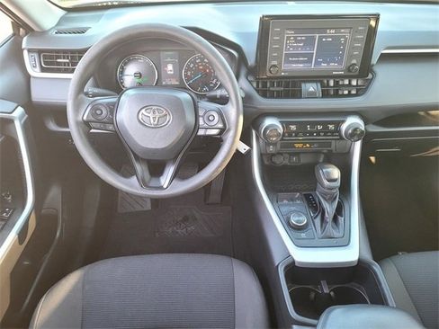 Certified 2022 Toyota RAV4 LE image 15