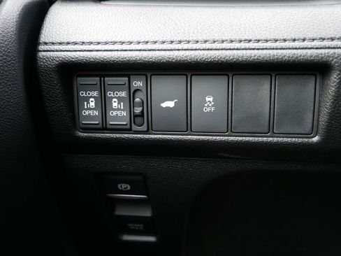 Used 2025 Honda Odyssey Sport-L image 29