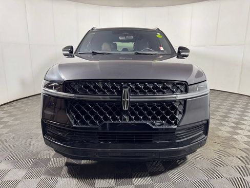 Certified 2025 Lincoln Navigator Black Label AWD/4WD image 8