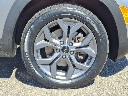 Used 2024 Kia Seltos S AWD/4WD image 8
