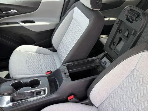 Certified 2024 Chevrolet Equinox LS w/ LS Convenience Package FWD image 22