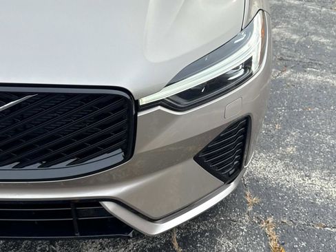 New 2026 Volvo XC60 B5 Plus w/ Climate Package image 8