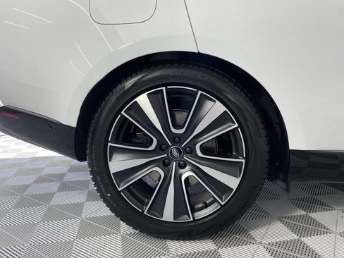 Certified 2023 Land Rover Range Rover SE image 38