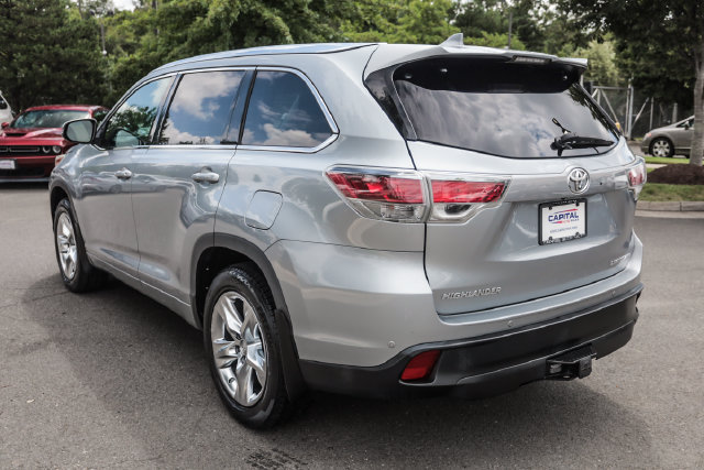 Used 2015 Toyota Highlander Limited Platinum AWD/4WD image 9