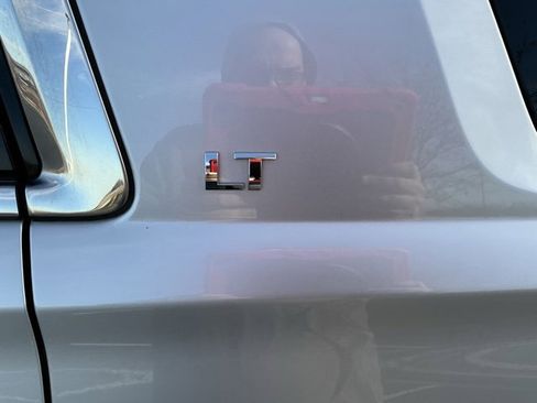 Used 2019 Chevrolet Tahoe LT image 10