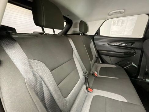 Used 2021 Chevrolet TrailBlazer LS image 14