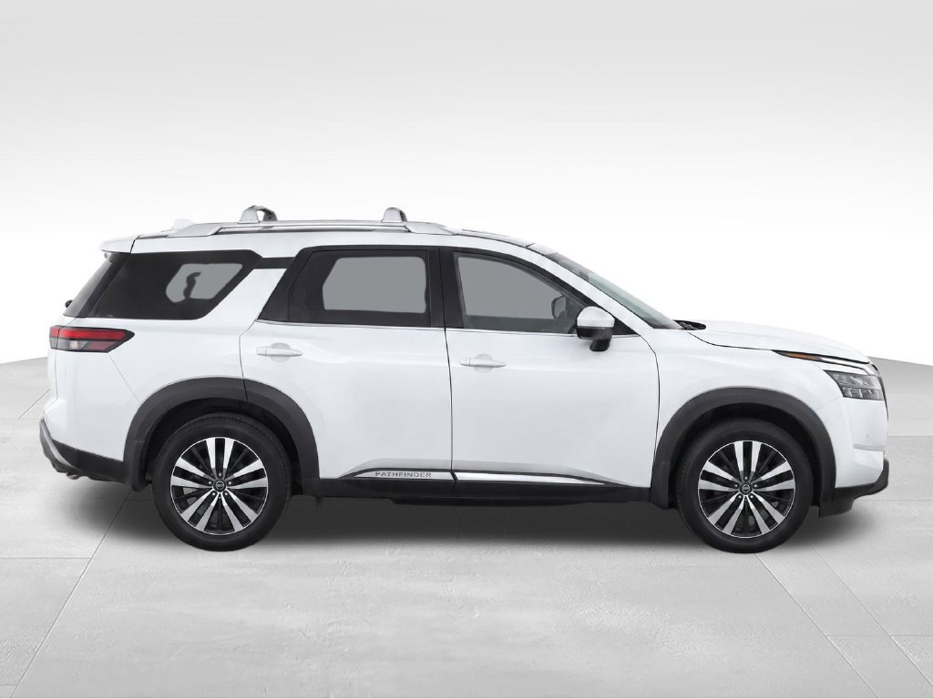 Used 2024 Nissan Pathfinder Platinum FWD image 10