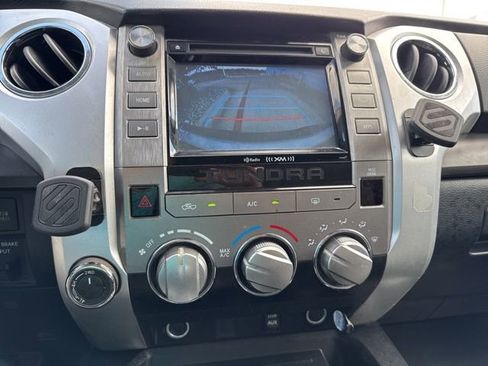 Used 2018 Toyota Tundra SR5 w/ SR5 Upgrade Package AWD/4WD image 68