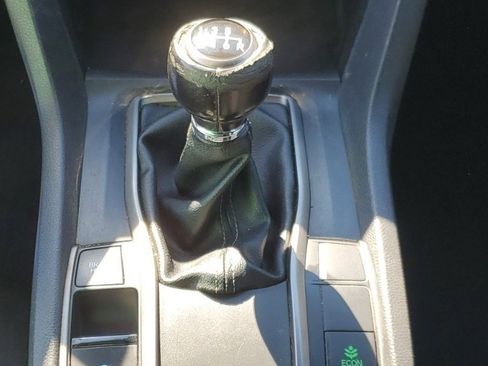 Used 2018 Honda Civic Sport image 19