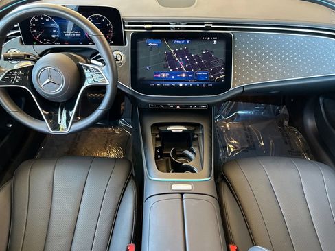 Used 2025 Mercedes-Benz E 350 Sedan image 14
