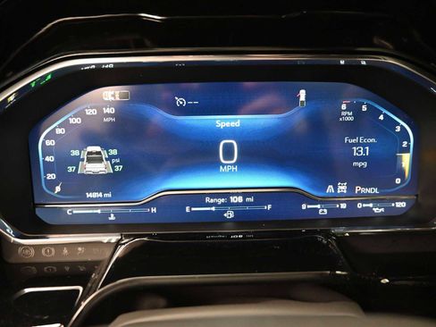 Used 2024 Chevrolet Silverado 1500 LT image 13