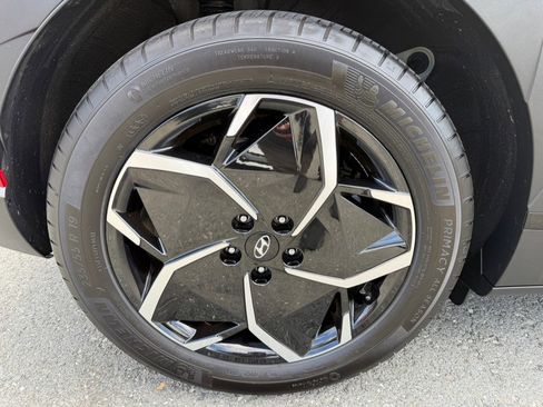 Used 2024 Hyundai Ioniq 5 SE image 53