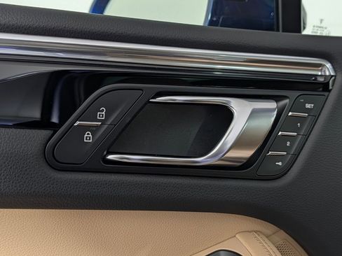 New 2026 Porsche Macan image 26