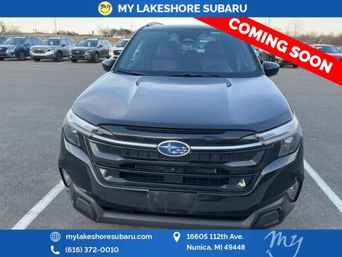 Used 2025 Subaru Forester Touring image 2