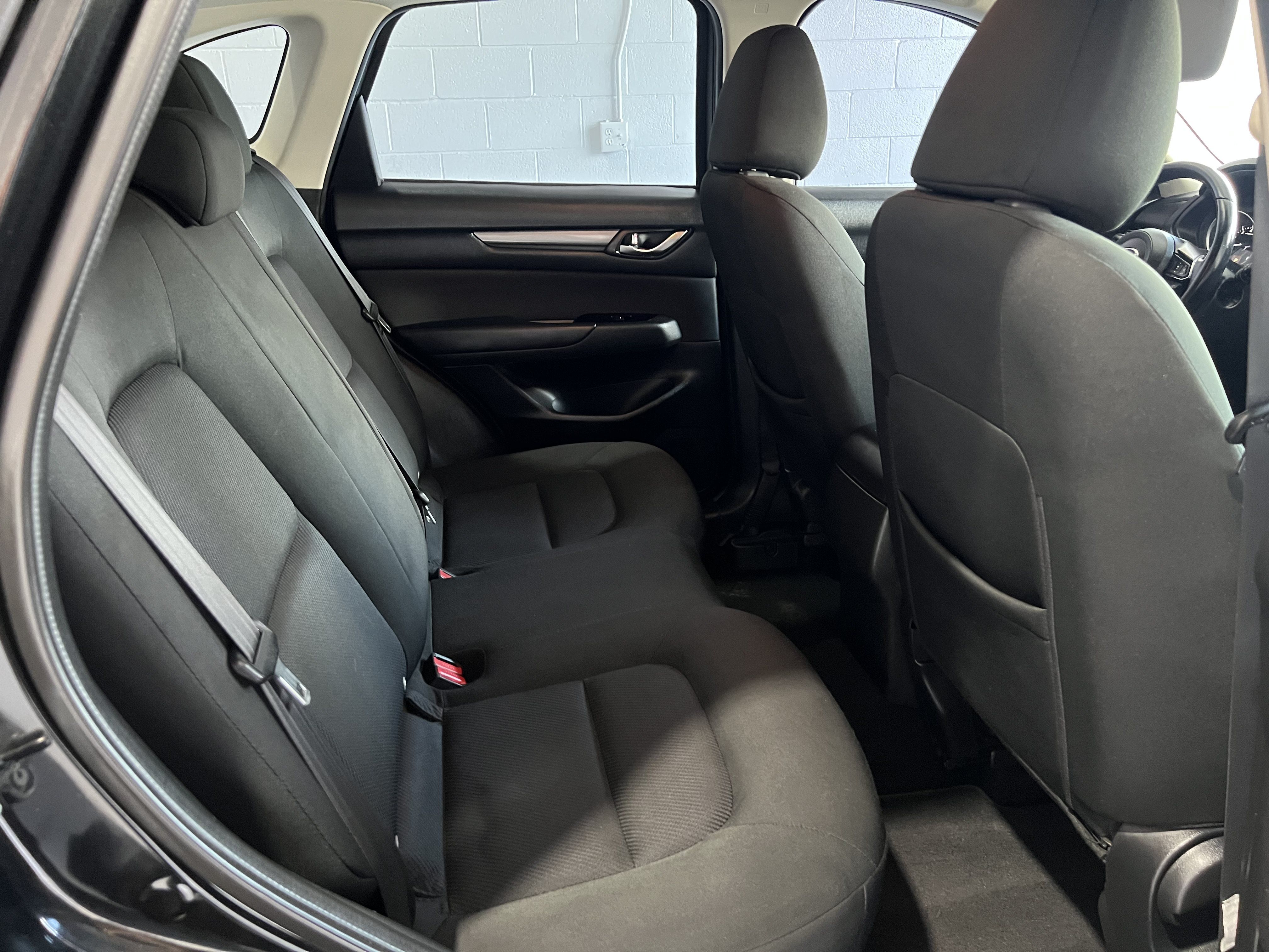 Used 2020 MAZDA CX-5 Sport FWD image 21