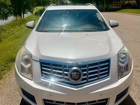 Used 2015 Cadillac SRX Luxury w/ Driver Awareness Package AWD/4WD image 5