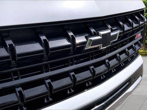 Used 2025 Chevrolet Tahoe Z71 AWD/4WD image 33
