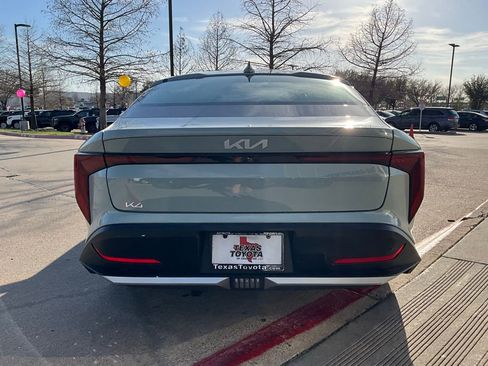 Used 2025 Kia K4 LXS image 7