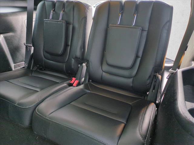 Used 2018 Ford Explorer XLT w/ Equipment Group 202A AWD/4WD image 21