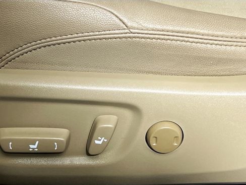 Used 2018 Toyota 4Runner SR5 Premium image 15