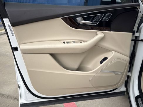 Used 2019 Audi Q7 3.0T Prestige w/ Prestige Package image 10