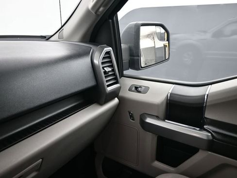 Used 2017 Ford F150 XLT image 16