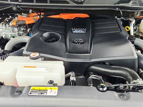 Used 2024 Toyota Tundra Limited image 35