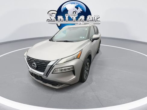 Used 2023 Nissan Rogue SV w/ SV Premium B Package image 5