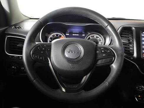 Used 2022 Jeep Cherokee Trailhawk AWD/4WD image 32