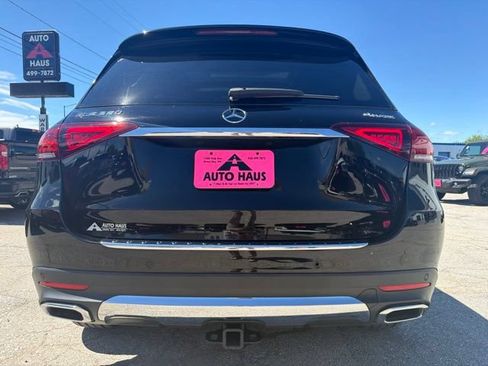 Used 2022 Mercedes-Benz GLE 350 4MATIC w/ Premium Package image 11