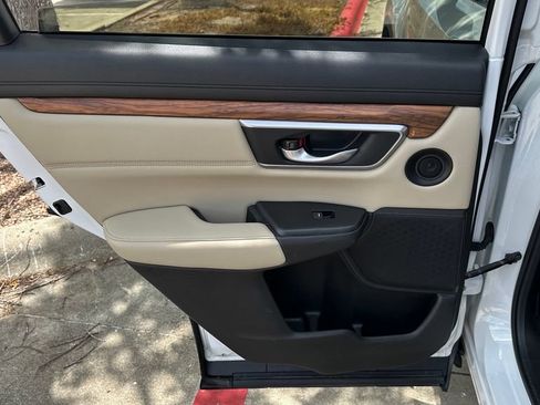 Used 2021 Honda CR-V Touring image 26