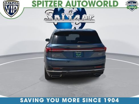 Used 2025 Buick Enclave Preferred AWD/4WD image 8