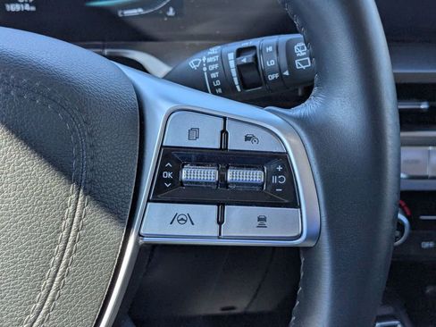 Used 2025 Kia Telluride S image 17