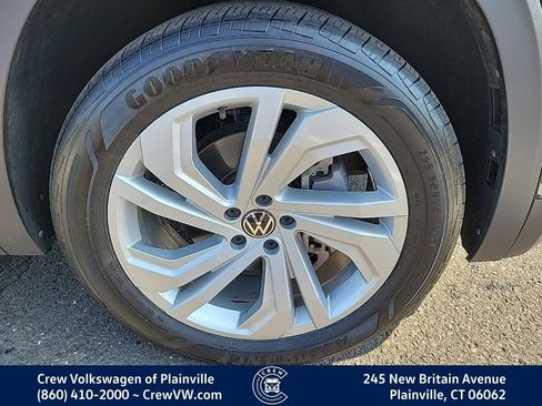 Certified 2023 Volkswagen Atlas SE w/ Panoramic Sunroof Package AWD/4WD image 21