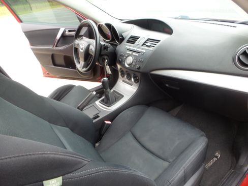 Used 2011 MAZDA MAZDA3 s Sport FWD image 14