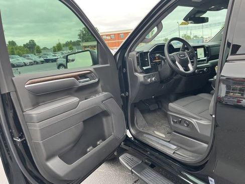 Used 2026 GMC Sierra 1500 Elevation AWD/4WD image 4