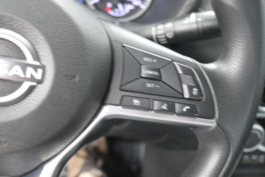 Used 2024 Nissan Sentra SV FWD image 37