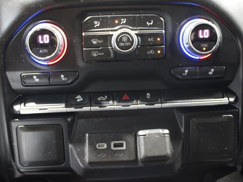 Used 2021 Chevrolet Silverado 1500 LT Trail Boss image 17