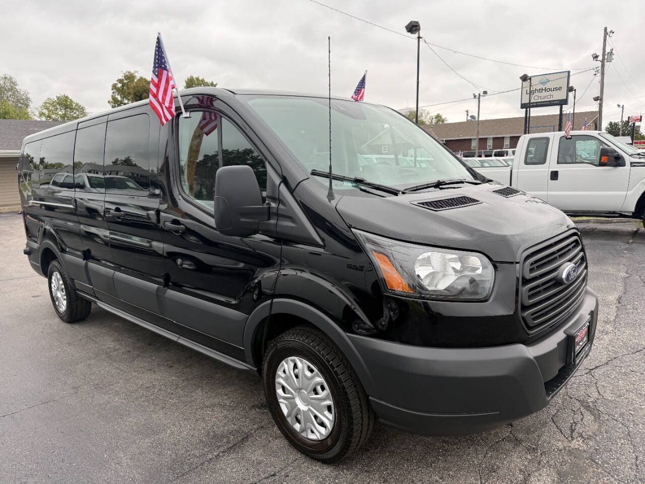 Used 2018 Ford Transit 350 XL RWD image 4