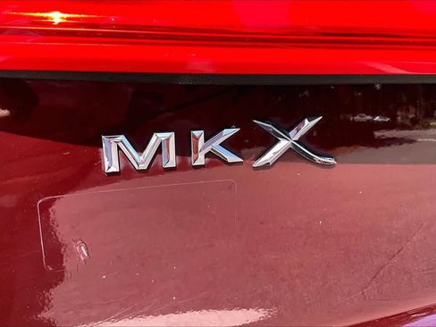 Used 2017 Lincoln MKX Reserve FWD image 10