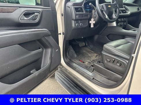 Used 2023 Chevrolet Tahoe LT w/ LT Signature Plus Package RWD image 12
