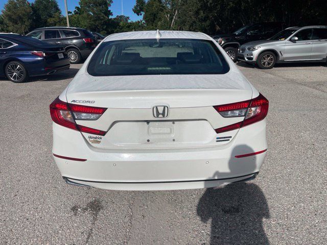 Used 2018 Honda Accord Touring image 3